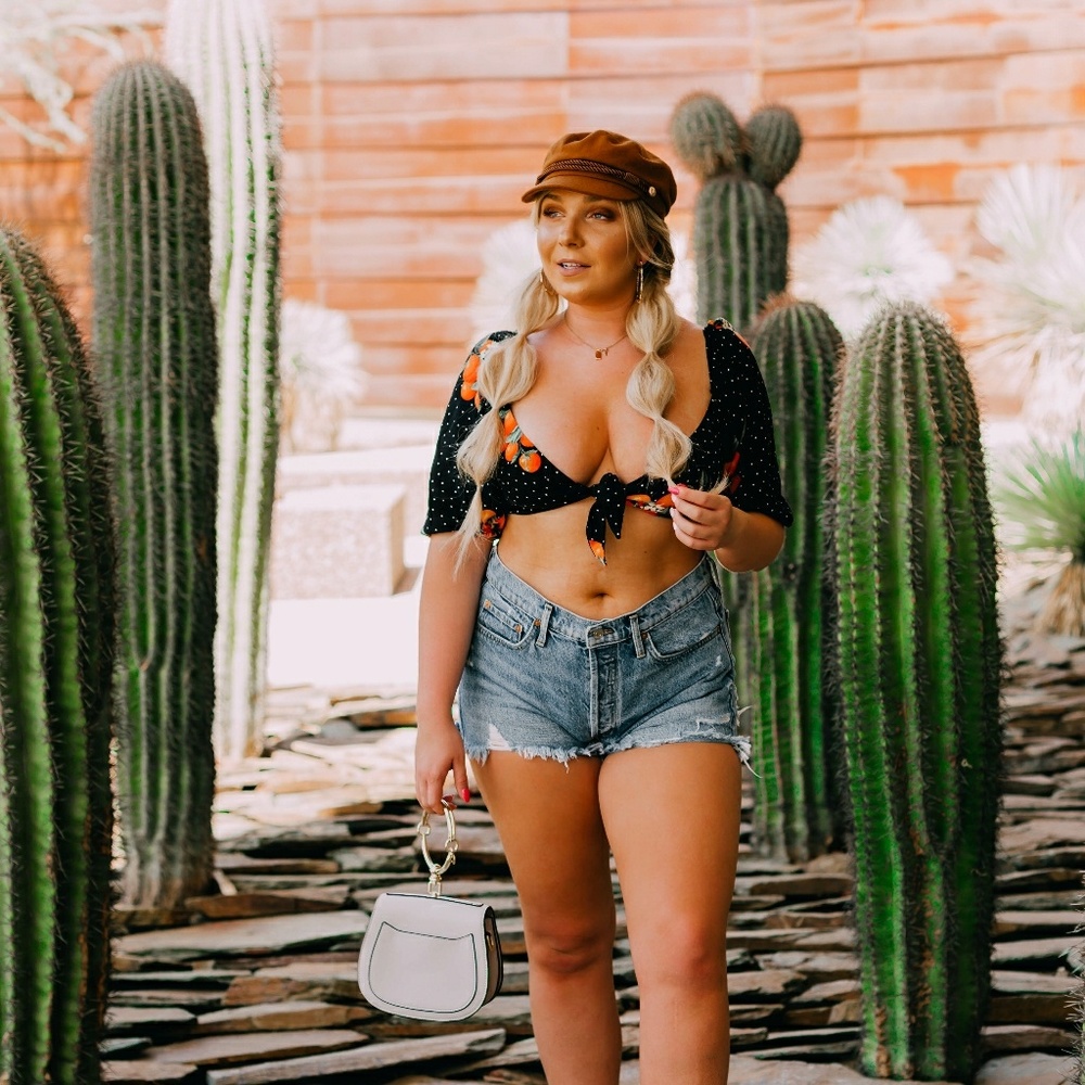 Tie crop top with oranges